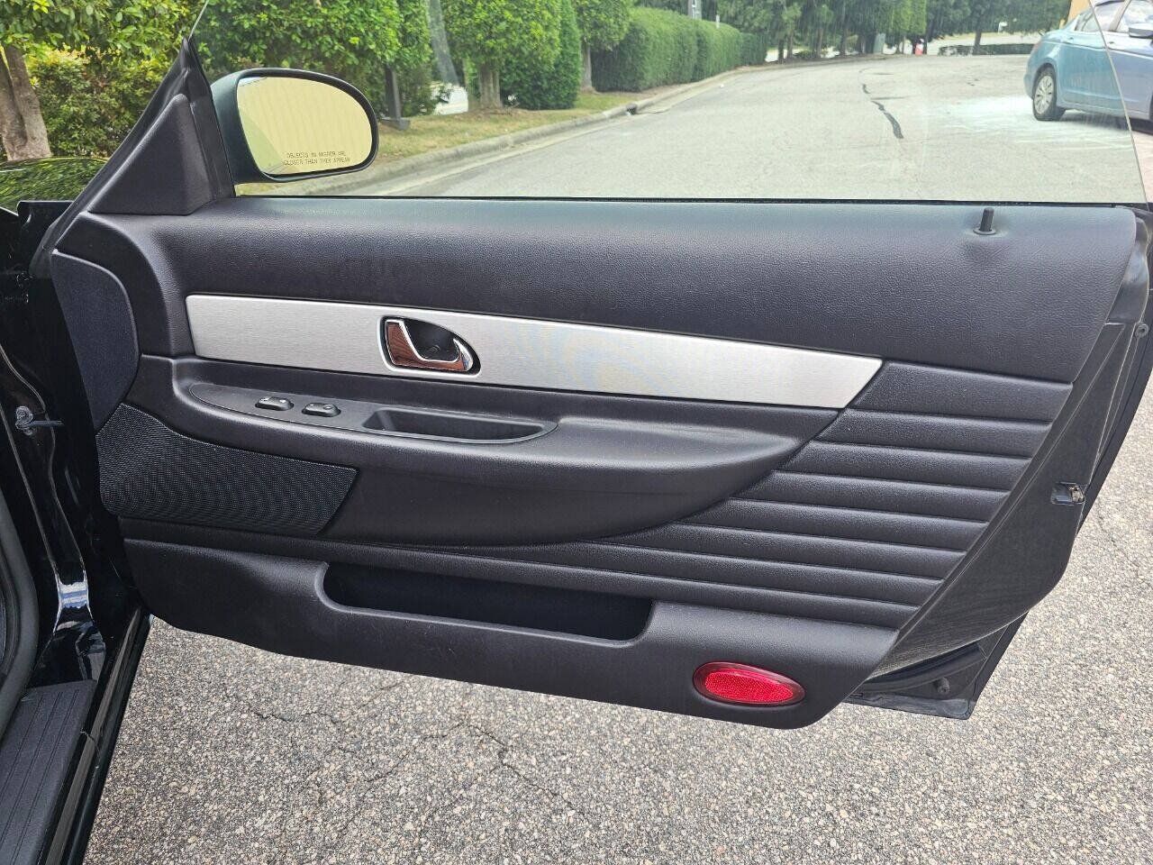 Used 2003 Ford Thunderbird RWD image 21