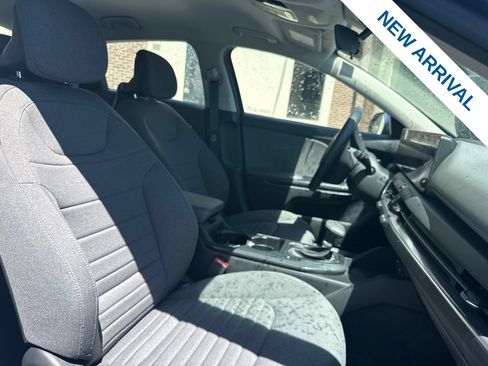 Used 2025 Kia K4 EX FWD image 9