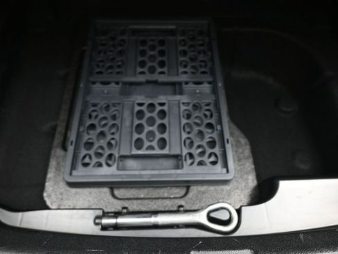 Certified 2020 Mercedes-Benz E 350 Sedan image 25