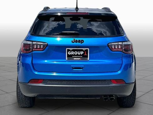 Used 2019 Jeep Compass Latitude FWD image 5