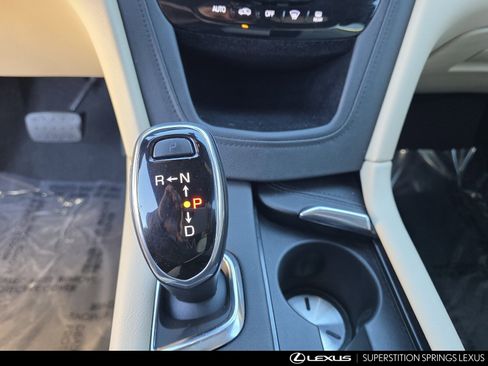 Used 2018 Cadillac XT5 Luxury w/ Driver Awareness Package image 20