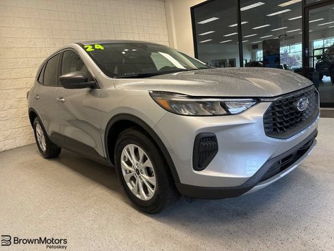 Used 2024 Ford Escape Active AWD/4WD image 1