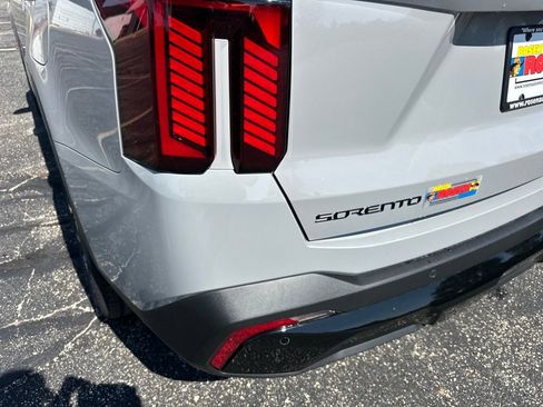 New 2026 Kia Sorento SX image 37