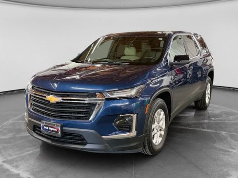 Used 2022 Chevrolet Traverse LS AWD/4WD image 7