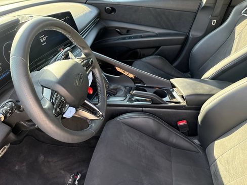 Used 2025 Hyundai Elantra N FWD image 17