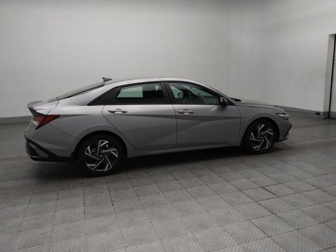 Used 2025 Hyundai Elantra Sport FWD image 10