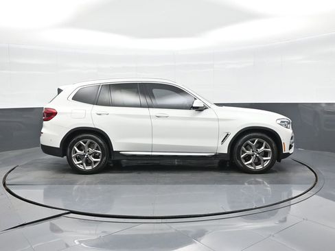 Used 2021 BMW X3 sDrive30i w/ Premium Package image 9