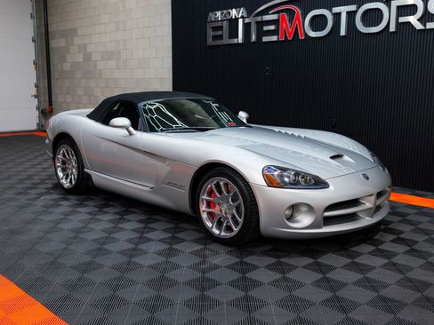 Used 2004 Dodge Viper SRT-10 image 21