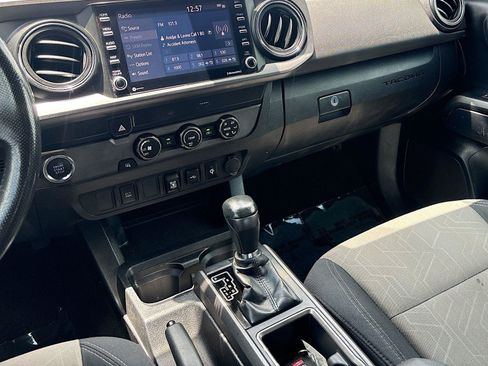 Used 2020 Toyota Tacoma TRD Sport RWD image 21