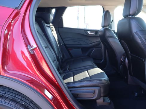 Used 2022 Ford Escape SEL image 11