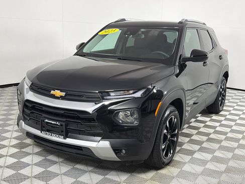Used 2023 Chevrolet TrailBlazer LT w/ Convenience Package FWD image 8