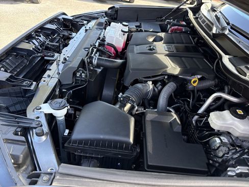 Used 2023 Toyota Tundra Limited w/ Power Package RWD image 36