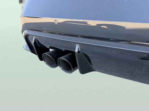 Used 2024 BMW M3 Competition w/ Executive Package image 25