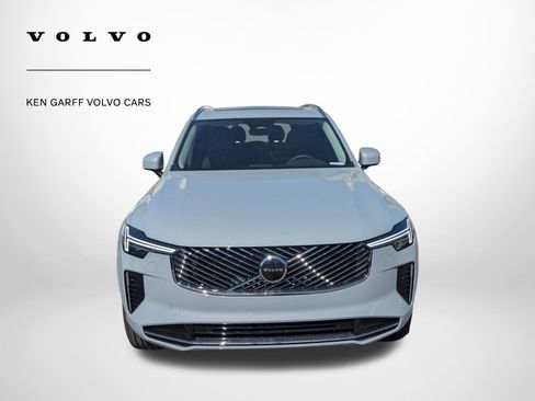 New 2026 Volvo XC90 B5 Core AWD/4WD image 9