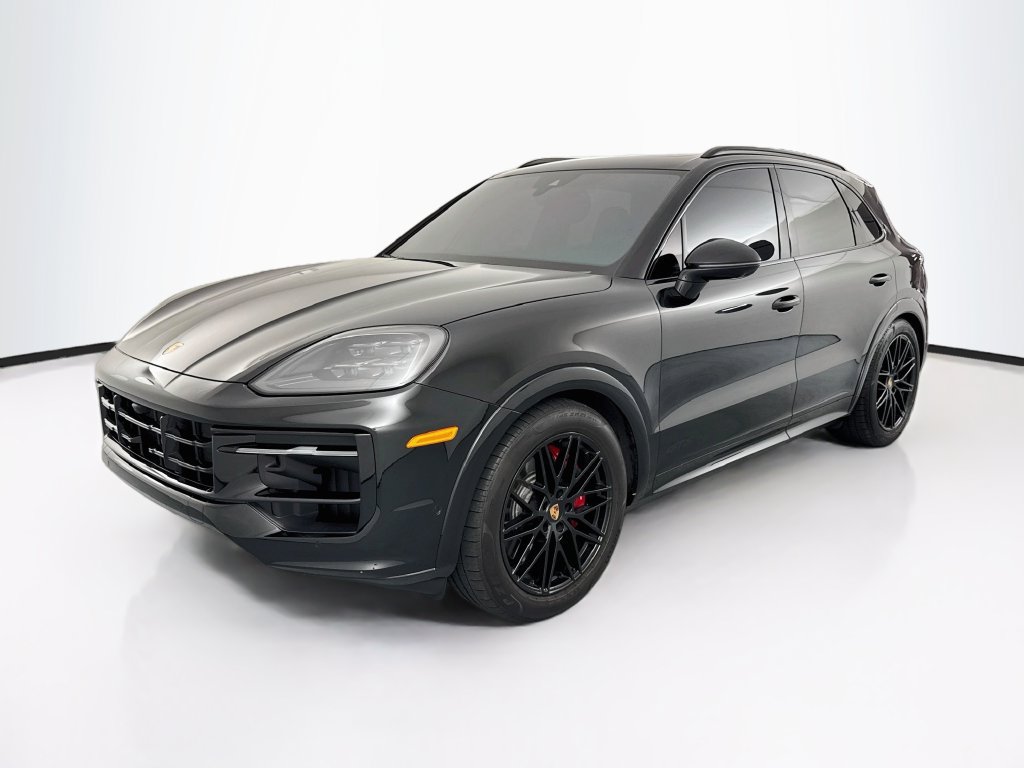 Used 2025 Porsche Cayenne GTS AWD/4WD image 1