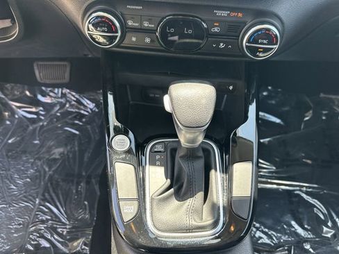 Used 2025 Kia Soul S image 25