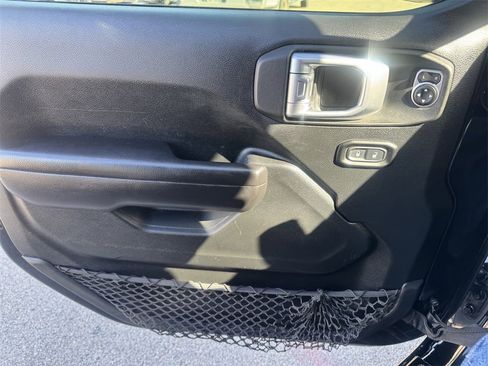 Used 2020 Jeep Gladiator Rubicon w/ Trailer Tow Package image 20