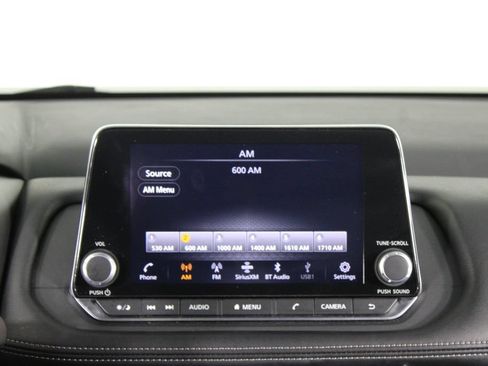 Certified 2024 Nissan Rogue SV FWD image 9