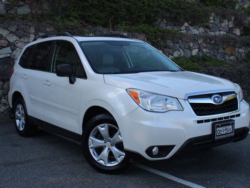 Used 2014 Subaru Forester 2.5i Limited image 4