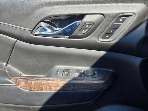 Used 2020 GMC Acadia Denali AWD/4WD image 15