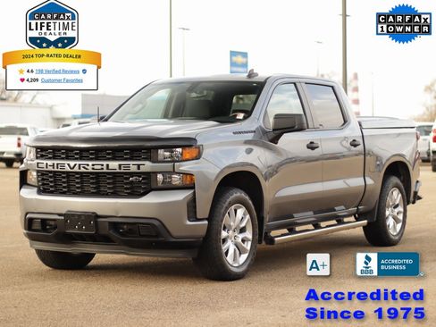 Used 2021 Chevrolet Silverado 1500 Custom w/ LPO, Dark Essentials Package image 3