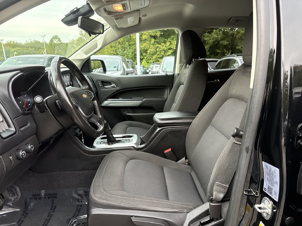 Used 2020 Chevrolet Colorado LT w/ LT Convenience Package AWD/4WD image 13