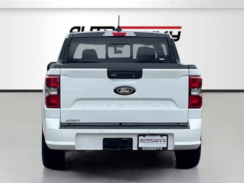 Used 2025 Ford Maverick Lobo image 6