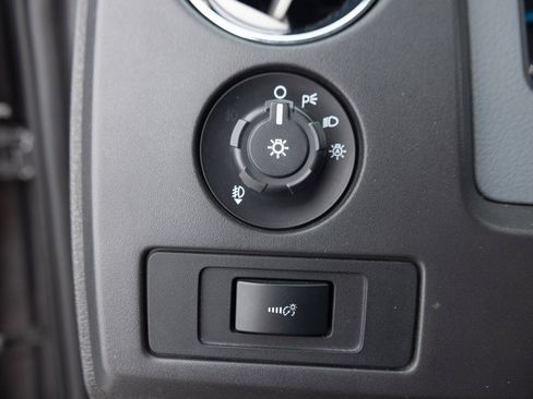 Used 2014 Ford F150 XLT w/ Equipment Group 302A Luxury AWD/4WD image 38