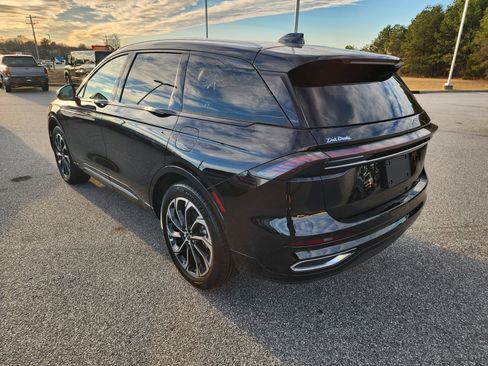 Used 2024 Lincoln Nautilus Reserve image 7