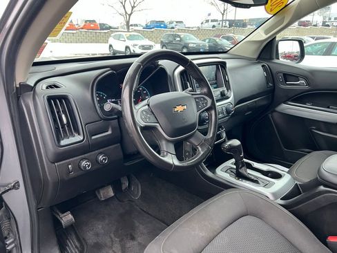 Used 2018 Chevrolet Colorado LT w/ LT Convenience Package image 16