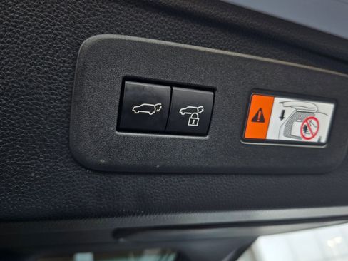 Certified 2024 Toyota Land Cruiser Base image 25