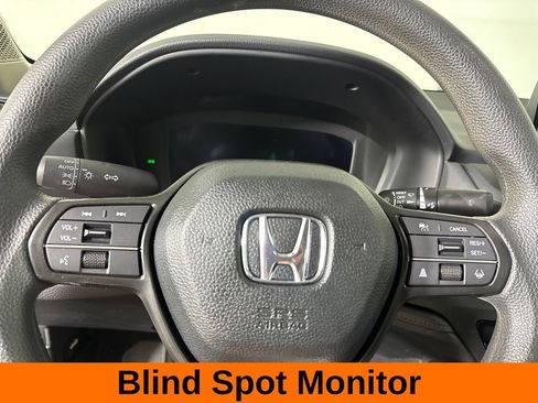 Used 2025 Honda Accord SE image 15