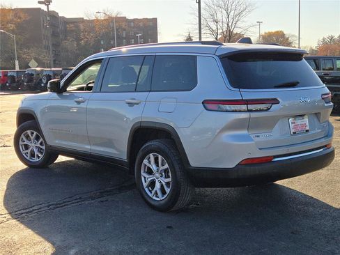 Used 2022 Jeep Grand Cherokee L Limited image 18