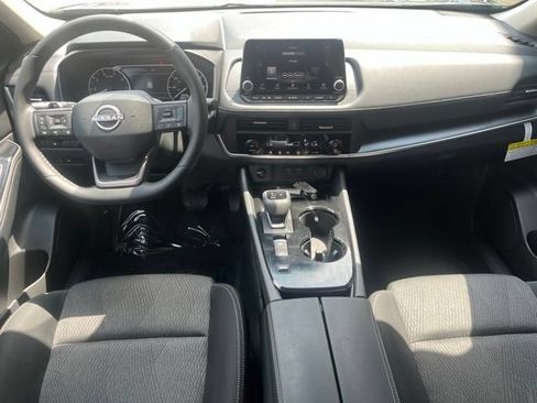 Used 2026 Nissan Rogue SV FWD image 12