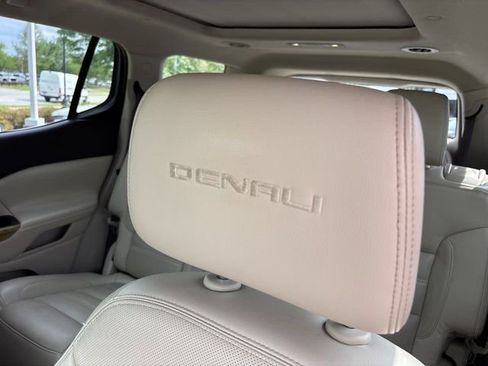 Used 2017 GMC Acadia Denali FWD image 24