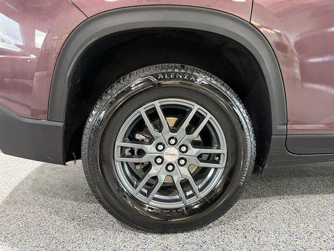 Used 2025 GMC Acadia Elevation image 35