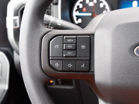 Used 2023 Ford F150 XL w/ Trailer Tow Package image 6