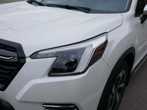 Used 2022 Subaru Forester Touring image 25