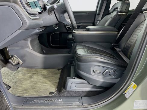 Used 2022 Rivian R1T Launch Edition AWD/4WD image 27