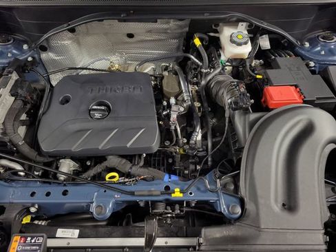 Used 2024 Buick Encore GX Avenir w/ Avenir Convenience Package image 12