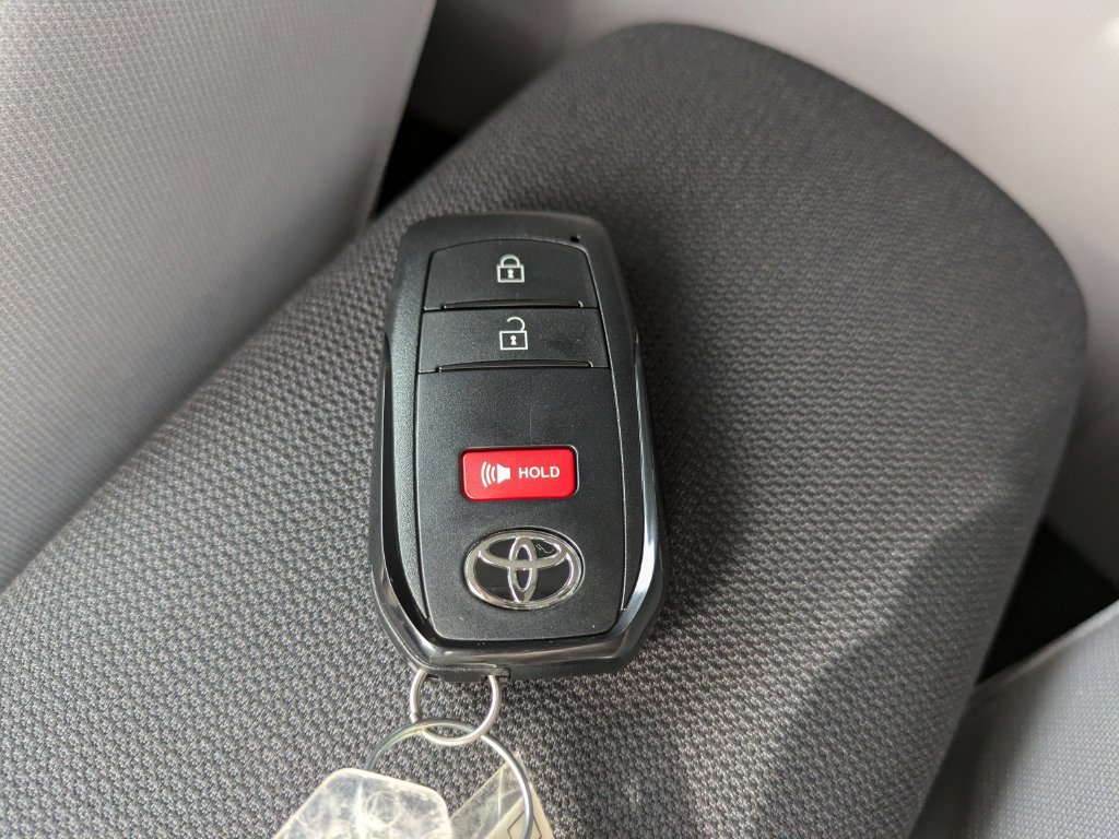 New 2026 Toyota Corolla Cross LE FWD image 25