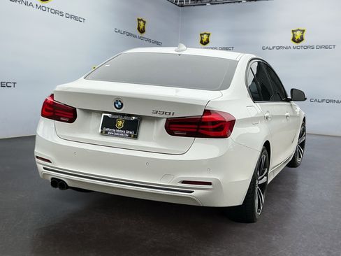 Used 2018 BMW 330i Sedan RWD image 5