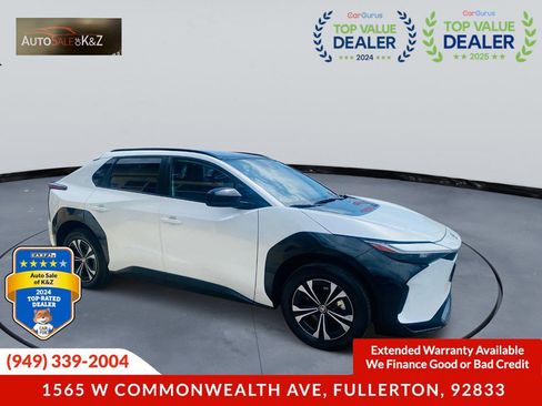 Used 2023 Toyota bZ4X XLE image 5