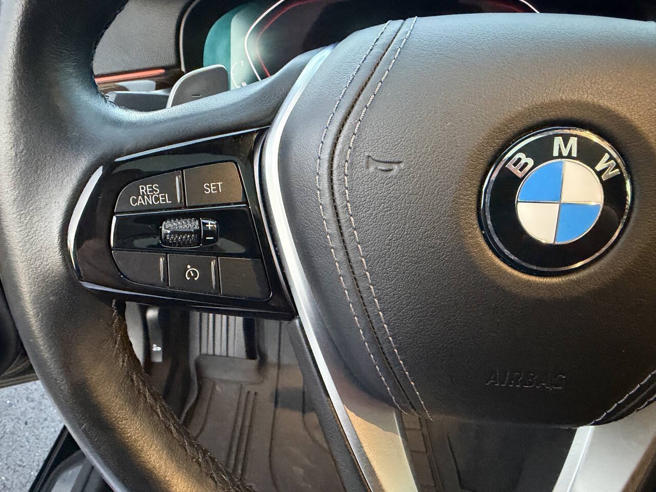 Used 2020 BMW 530i w/ Convenience Package RWD image 44