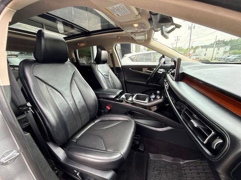 Used 2021 Lincoln Nautilus Reserve AWD/4WD image 29