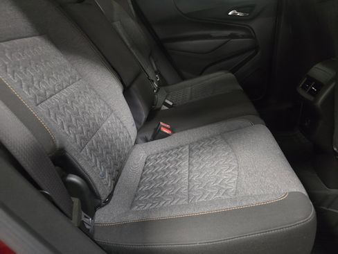 Used 2023 Chevrolet Equinox LT image 17