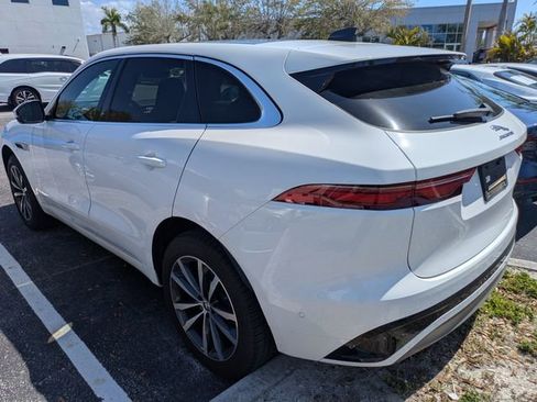 Used 2024 Jaguar F-PACE R-Dynamic S image 3