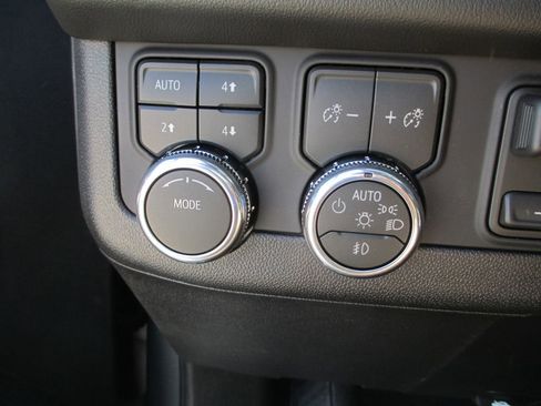 New 2026 GMC Yukon XL Elevation w/ Elevation Premium Package AWD/4WD image 17