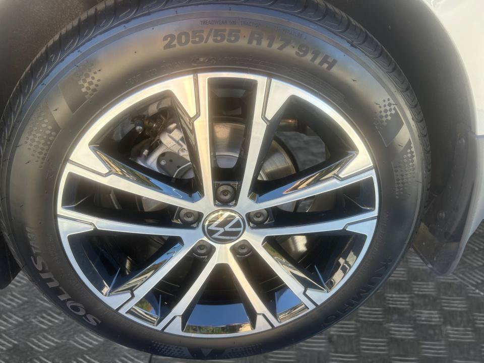 Used 2026 Volkswagen Jetta Sport FWD image 22