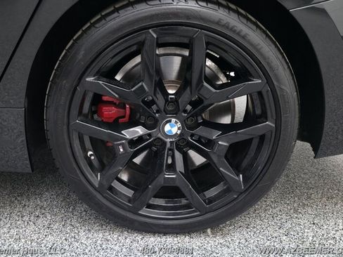 Used 2025 BMW 330i Sedan w/ M Sport Package RWD image 33